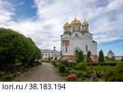 Московская область, город Можайск. Лужецкий Ферапонтов мужской монастырь (2022 год). Редакционное фото, фотограф Литвяк Игорь / Фотобанк Лори