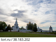 Московская область, город Можайск. Общий вид на Лужецкий Ферапонтов мужской монастырь (2022 год). Редакционное фото, фотограф Литвяк Игорь / Фотобанк Лори