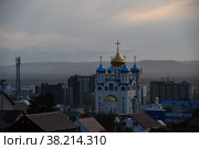 Вид на Южно-Сахалинск с горы Большевик (2022 год). Стоковое фото, фотограф syngach / Фотобанк Лори