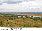 Река Ока и берег. Есенинские места. Село Константиново, Рязанская область (2022 год). Стоковое фото, фотограф Сергей Афанасьев / Фотобанк Лори