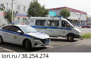 Машины ГБДД  и Дежурная часть полиции на месте дорожного происшествия. Липецк. (2022 год). Редакционное фото, фотограф Евгений Будюкин / Фотобанк Лори