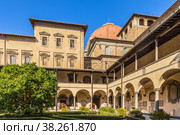 Флоренция, Италия. Внутренний двор Лаврентьевской библиотеки ( Biblioteca Medicea Laurenziana) (2017 год). Редакционное фото, фотограф Rokhin Valery / Фотобанк Лори
