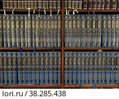 Talmud books in the synagogue of Romanian Jews in Rosh Pina (2022 год). Редакционное фото, фотограф Irina Opachevsky / Фотобанк Лори