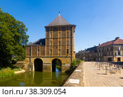 Arthur Rimbaud Museum on banks of Meuse river, Charleville-Mezieres. Стоковое фото, фотограф Яков Филимонов / Фотобанк Лори