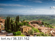 View of the town of Montalcino in Tuscany, Italy (2014 год). Стоковое фото, фотограф Наталья Волкова / Фотобанк Лори