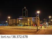 Manama / Bahrain - 07 Mar 2017: The skyscraper in Manama, Bahrain. Редакционное фото, фотограф Сергей Стрелков / Фотобанк Лори