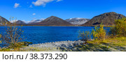Autumn panoramic view with a mountain lake. Big Voodyavr, Kirovsk, Kola peninsula, Murmansk region, Russia. Стоковое фото, фотограф Михаил Аккуратoв / Фотобанк Лори