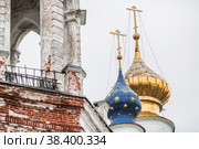 Travel to Russia. Spaso-Yakovlevsky Monastery on a cloudy day. Russia, Rostov Veliky, Yaroslavl region, golden ring. (2017 год). Стоковое фото, фотограф Photojuli / Фотобанк Лори