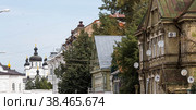 В Богоявленско-Анастасиином монастыре находится кафедральный собор Богоявления Анастасии. Вид на Богоявленский монастырь Святой Анастасии в Костроме, Россия (2018 год). Стоковое фото, фотограф Photojuli / Фотобанк Лори