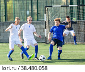 Junior football teams having scrimmage. Стоковое фото, фотограф Яков Филимонов / Фотобанк Лори