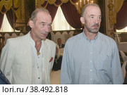 Российские и советские киноактеры братья близнецы Владимир и Юрий Торсуевы (2020 год). Редакционное фото, фотограф Малышев Андрей / Фотобанк Лори