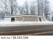 Балкон-терраса у Карпина пруда. Гатчина, Ленинградская область (2022 год). Редакционное фото, фотограф Александр Щепин / Фотобанк Лори