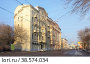 Street Staraya Basmannaya. Russia, Moscow (2015 год). Редакционное фото, фотограф Belikart / Фотобанк Лори