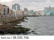Куба. Гавана. Виды Гаваны. Набережная Малекон. Cuba. Havana. Views of Havana. Malecon Embankment. (2014 год). Редакционное фото, фотограф Алексей Смышляев / Фотобанк Лори
