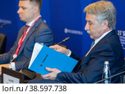 Россия. Санкт-Петербург. Санкт-Петербургский Международный Экономический Форум. Российский предприниматель Леонид Михельсон. Russia. Saint-Petersburg. St. Petersburg International Economic Forum. Russian entrepreneur Leonid Mikhelson. (2022 год). Редакционное фото, фотограф Алексей Смышляев / Фотобанк Лори