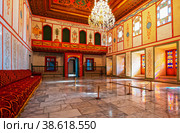 Зал Дивана. Бахчисарайский Ханский дворец. Бахчисарай. Крым (2022 год). Редакционное фото, фотограф Макаров Алексей / Фотобанк Лори