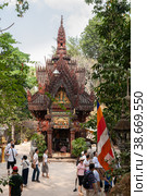 Wat Preah Ang Thom, Phnom Kulen, Cambodia (2013 год). Редакционное фото, фотограф Юлия Бабкина / Фотобанк Лори