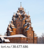 Церковь Покрова Пресвятой Богородицы в усадьбе Богословка. Ленинградская область (2021 год). Редакционное фото, фотограф Александр Щепин / Фотобанк Лори
