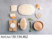 Flat lay of beauty and self care products. Стоковое фото, фотограф Юлия Трикашная / Фотобанк Лори