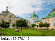 Западная башня (XVII-XVIII вв.) Николо-Пешношского монастыря.  Московская область (2019 год). Стоковое фото, фотограф Pukhov K / Фотобанк Лори
