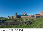 Спасо-Преображенский Соловецкий монастырь летним днем. Посёлок Соловецкий Приморского района Архангельской области, Большой Соловецкий остров в Белом море (2018 год). Стоковое фото, фотограф Pukhov K / Фотобанк Лори