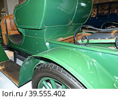 Автомобиль "De Dion-Bouton AM (6 CV)", 1906 г., спайдер (родстер), 9 л.с., Франция. Производитель "De Dion" был крупнейшим производителем автомобилей, трициклов, мотоциклов. Музей автомобильной техники. Верхняя Пышма, Россия, сентябрь 2020. Редакционное фото, фотограф Сергей Елизарьев / Фотобанк Лори