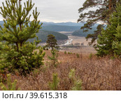 Южный Урал осенью, вид на горы и реку Кага. Southern Urals in autumn, view of the mountains and the Kaga River. Стоковое фото, фотограф Евгений Романов / Фотобанк Лори