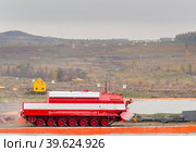 Special fire fighting vehicle SPM moves (2013 год). Редакционное фото, фотограф Сергей Буторин / Фотобанк Лори
