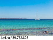 Beach in Costa Smeralda (2017 год). Стоковое фото, фотограф Татьяна  Бральнина / Фотобанк Лори