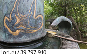 Video of bronze Shiva Linga in Toganji temple. Symbol of lingam-yoni. Nagoya. Japan. Стоковое видео, видеограф Сергей Пристяжнюк (Serg Zastavkin) / Фотобанк Лори