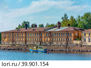 Vyborg, an old building of food stores on Admiral Apraksin street (2019 год). Редакционное фото, фотограф Ольга Остроухова / Фотобанк Лори