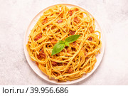 Homemade сarbonara pasta with pancetta, egg, hard parmesan cheese and cream sauce. Стоковое фото, фотограф Татьяна  Бральнина / Фотобанк Лори