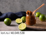 Home made Sri Lankan Lime Pickle of lime, salt, chilli, pepper. Стоковое фото, фотограф Светлана Лажко / Фотобанк Лори