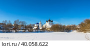 Uspensky trifonov monastery in kirov on a winter day (2021 год). Стоковое фото, фотограф Алексей Яговкин / Фотобанк Лори