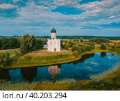 Покрова на Нерли (2022 год). Редакционное фото, фотограф Андрей Бойков / Фотобанк Лори