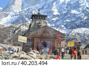Kedarnath temple reopens for pilgrims after disaster. Стоковое фото, фотограф Devendra Rawat / Фотобанк Лори