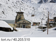 Kedarnath temple, shrine covered with snow. Стоковое фото, фотограф Devendra Rawat / Фотобанк Лори