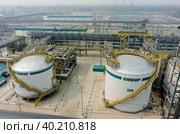 «ЗапСибНефтехим» — один из крупнейших нефтегазохимических комплексов в мире, лидер по выпуску базовых полимеров в России. Стоковое фото, фотограф Сергей Буторин / Фотобанк Лори