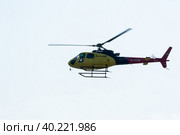 Pilot of Robinson R44 Raven on airshow (2012 год). Редакционное фото, фотограф Сергей Буторин / Фотобанк Лори