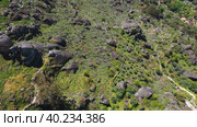 Aerial Flying Above Big Rock Boulders In Mountain (2019 год). Стоковое видео, видеограф Кирилл Трифонов / Фотобанк Лори