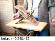 Лаух, раздвижная подставка для Корана. Хива. Узбекистан (2022 год). Редакционное фото, фотограф Сергей Афанасьев / Фотобанк Лори