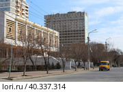 Проспект Расула Гамзатова в Махачкале (2023 год). Редакционное фото, фотограф Иван Дуплик / Фотобанк Лори