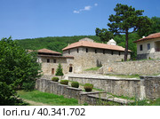 Древний армянский монастырь Сурб Хач в Старом Крыму, Крым (2020 год). Редакционное фото, фотограф Natalia Sidorova / Фотобанк Лори