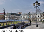 Москва. Городской пейзаж, Хитровская площадь. Подколокольный переулок, дом 11 - дом Е.П.Ярошенко с палатами (XVII века) стольника Бутурлина (2023 год). Редакционное фото, фотограф Илюхина Наталья / Фотобанк Лори
