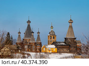 Архангельская область. Нёнокса.  Зимний вид поморской деревни (2023 год). Редакционное фото, фотограф Литвяк Игорь / Фотобанк Лори