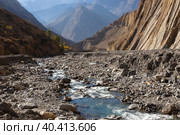 Mountain stream in the gorge, the Himalayas, Nepal (2016 год). Стоковое фото, фотограф Михаил Пряхин / Фотобанк Лори