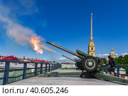 Полуденный выстрел (2023 год). Редакционное фото, фотограф Алексей Смышляев / Фотобанк Лори