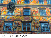 Duke court baroque building facade  in downtown on Herrengasse street. Graz is the capital of federal state of Styria and second largest city in Austria. (2018 год). Редакционное фото, фотограф Анна Кривицкая / Фотобанк Лори