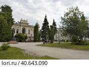 Казань. Сквер Лобачевского. Лето. Kazan. Lobachevsky Square. Summer. (2023 год). Редакционное фото, фотограф Светлана Федорова / Фотобанк Лори
