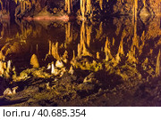Dream Lake in Luray Caverns, Virginia, USA (2016 год). Стоковое фото, фотограф Анна Кривицкая / Фотобанк Лори